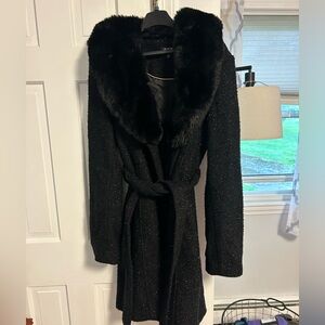 Gorgeous APT 9 women’s dress coat.